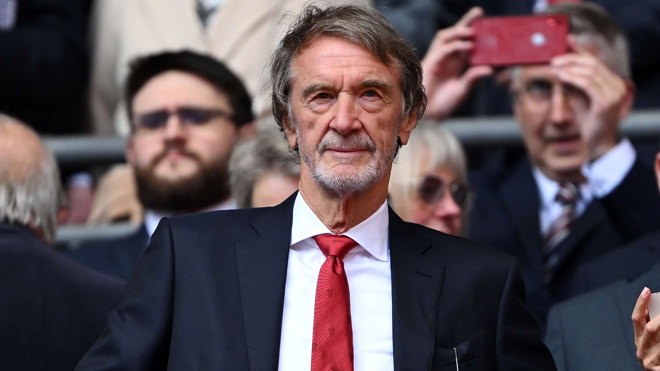 队员之间的 队员之间的