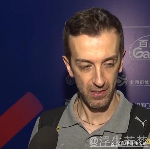 土耳其女排对阵中国女排 恰逢桑塔雷利44岁生日